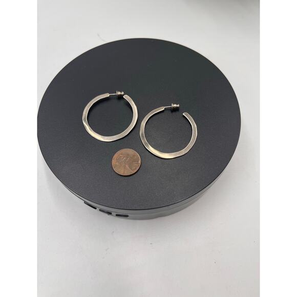 Canada Signed Designer 925 Hammered Irregular Medium Hoop Earrings 5.5 Grams - Picture 5 of 8